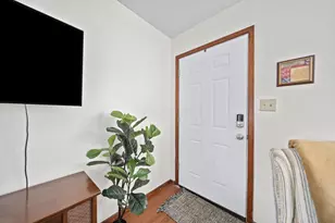 975 E 14th Ave, Columbus, OH 43211 - Photo 3