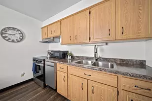 975 E 14th Ave, Columbus, OH 43211 - Photo 9