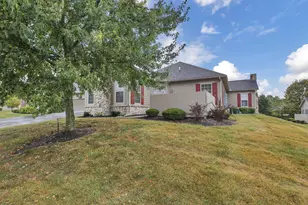 111 Jamie Lynn Cir, Pickerington, OH 43147 - Photo 5