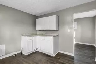 1371 E 23rd Ave, Columbus, OH 43211 - Photo 23