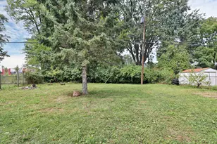 1037 Chestershire Rd, Columbus, OH 43204 - Photo 25