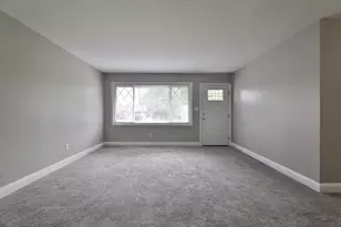 1037 Chestershire Rd, Columbus, OH 43204 - Photo 7