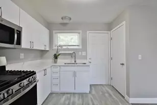 1037 Chestershire Rd, Columbus, OH 43204 - Photo 9