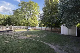 328 Lincoln Pl, North Lewisburg, OH 43060 - Photo 5