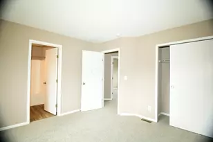 2730 Raphael Dr, Columbus, OH 43232 - Photo 7