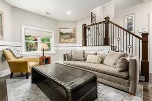 1001 Dennison Ave, Columbus, OH 43201 - Photo 9