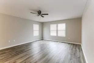 34 Waterman Ave, Commercial Point, OH 43116 - Photo 9