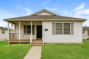 34 Waterman Ave, Commercial Point, OH 43116 - Photo 1