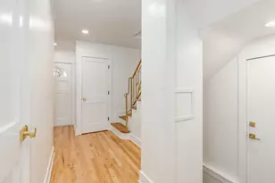 142 S Gould Rd, Columbus, OH 43209 - Photo 9