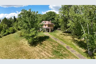 4395 West Pike, Zanesville, OH 43701 - Photo 9
