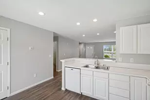 1152 Kinneton, Columbus, OH 43228 - Photo 7