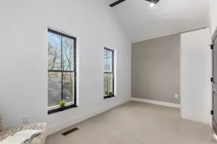 580 Crestview Rd, Columbus, OH 43202 - Photo 21