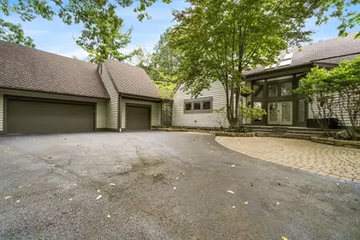 4340 Manor Court E, Dublin, OH 43017 - Photo 3