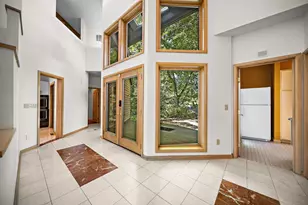 4340 Manor Ct E, Dublin, OH 43017 - Photo 7