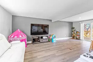 5044 Albany Dr, Columbus, OH 43232 - Photo 9