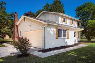 856 Cummington Rd, Columbus, OH 43213 - Photo 5
