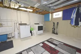 1716 N Sweetbriar Ln, Springfield, OH 45505 - Photo 25