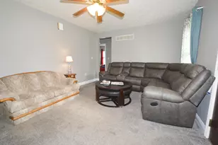 1716 N Sweetbriar Ln, Springfield, OH 45505 - Photo 9