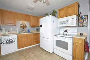 1716 N Sweetbriar Ln, Springfield, OH 45505 - Photo 13