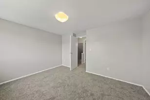 1046 Merrimar Cir N, Columbus, OH 43220 - Photo 13