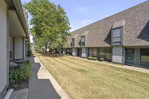 1046 Merrimar Cir N, Columbus, OH 43220 - Photo 25