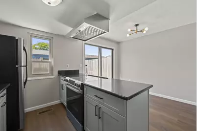 1046 Merrimar Circle N #B, Columbus, OH 43220 - Photo 7