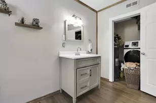 18 W Center St, London, OH 43140 - Photo 27