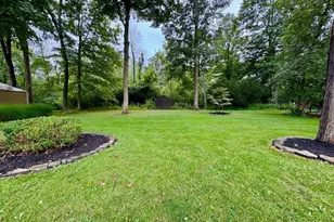 703 Dorchester Dr, Springfield, OH 45506 - Photo 37