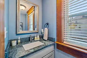 297 W William St, Delaware, OH 43015 - Photo 29