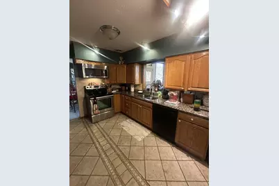 2695 Ash Meadows Boulevard, Zanesville, OH 43701 - Photo 7