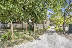 631-633 S Champion Ave, Columbus, OH 43205 - Photo 9