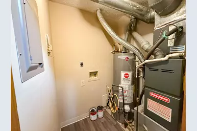 2744 Greystone Drive #E, Columbus, OH 43220 - Photo 17