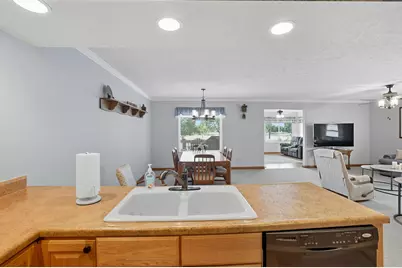 821 Leesburg Avenue, Washington Court House, OH 43160 - Photo 7