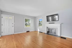 898 Chestershire Rd, Columbus, OH 43204 - Photo 13