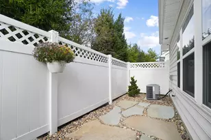 3940 Rennes Dr, Columbus, OH 43221 - Photo 41