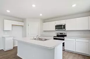 993 Sherwood Loop, Bellefontaine, OH 43311 - Photo 11