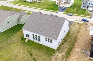 2854 Basil Dr, Delaware, OH 43015 - Photo 9