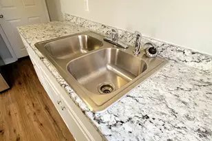 221 S Highland Ave, Columbus, OH 43223 - Photo 21