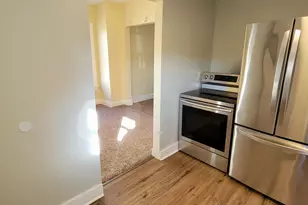 221 S Highland Ave, Columbus, OH 43223 - Photo 17