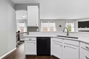 4879 Blossom Wy, Grove City, OH 43123 - Photo 5