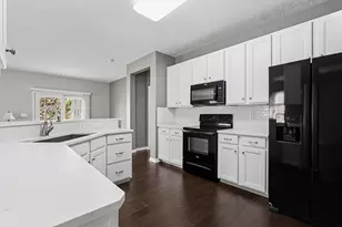 4879 Blossom Wy, Grove City, OH 43123 - Photo 3