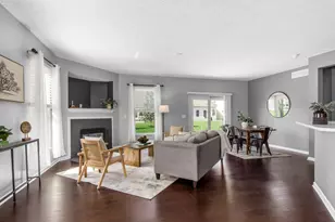 4879 Blossom Wy, Grove City, OH 43123 - Photo 7