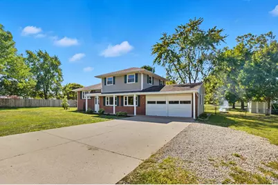 1067 Spring Lake Avenue, Washington Court House, OH 43160 - Photo 3