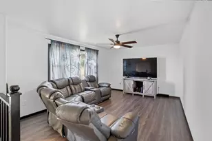 1067 Spring Lake Ave, Washington Court House, OH 43160 - Photo 5