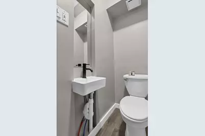 915 W Main Street, Newark, OH 43055 - Photo 17