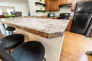 185 Prairie Creek Way, Columbus, OH 43213 - Photo 13