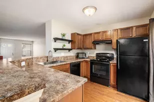 185 Prairie Creek Way, Columbus, OH 43213 - Photo 9