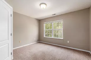 185 Prairie Creek Way, Columbus, OH 43213 - Photo 15