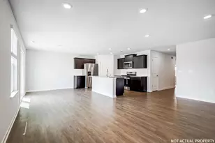 1025 Sherwood Loop, Bellefontaine, OH 43311 - Photo 13