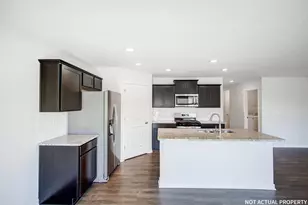 1025 Sherwood Loop, Bellefontaine, OH 43311 - Photo 17